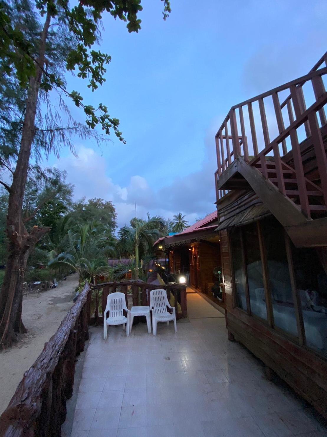 Ruan Mai Naiyang Beach Resort Nai Yang Beach Extérieur photo
