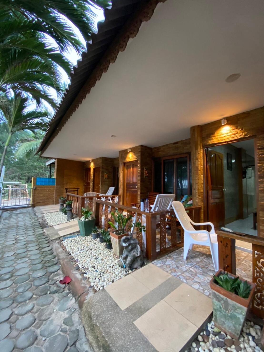 Ruan Mai Naiyang Beach Resort Nai Yang Beach Extérieur photo