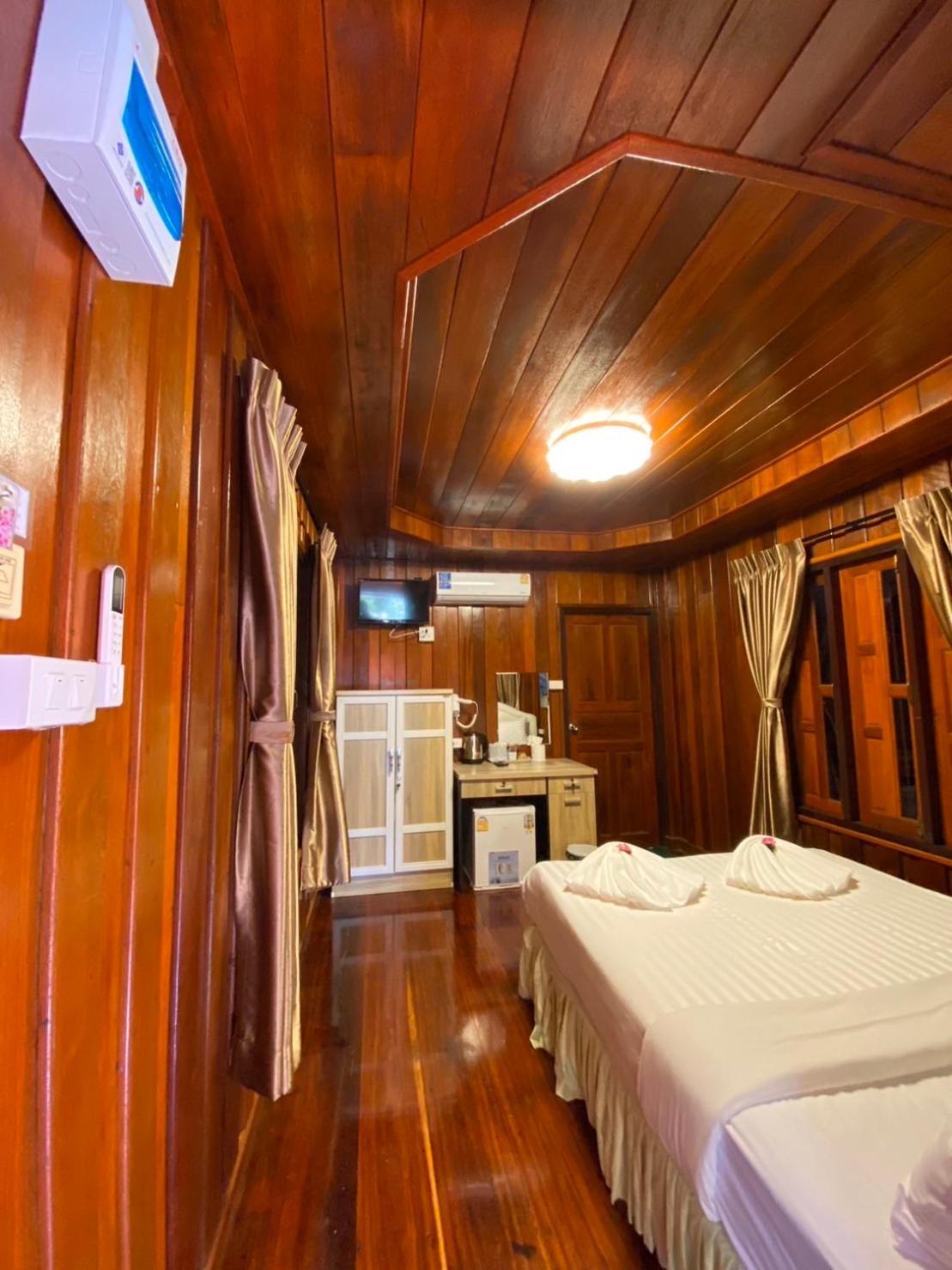 Ruan Mai Naiyang Beach Resort Nai Yang Beach Extérieur photo