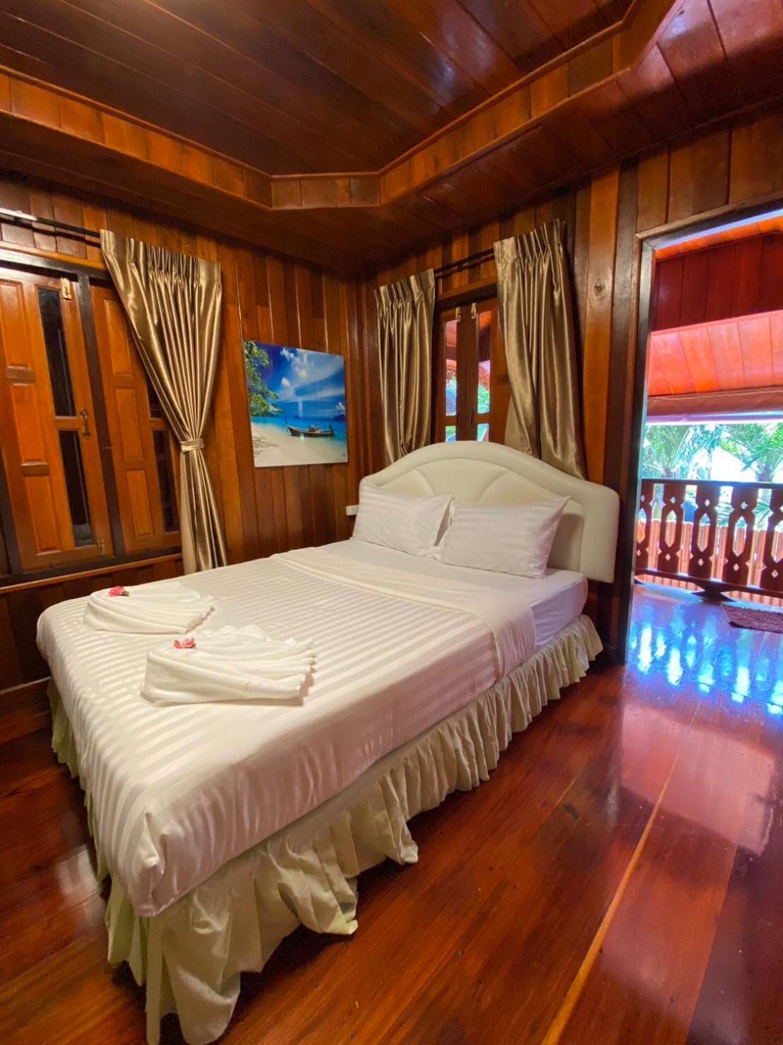 Ruan Mai Naiyang Beach Resort Nai Yang Beach Extérieur photo