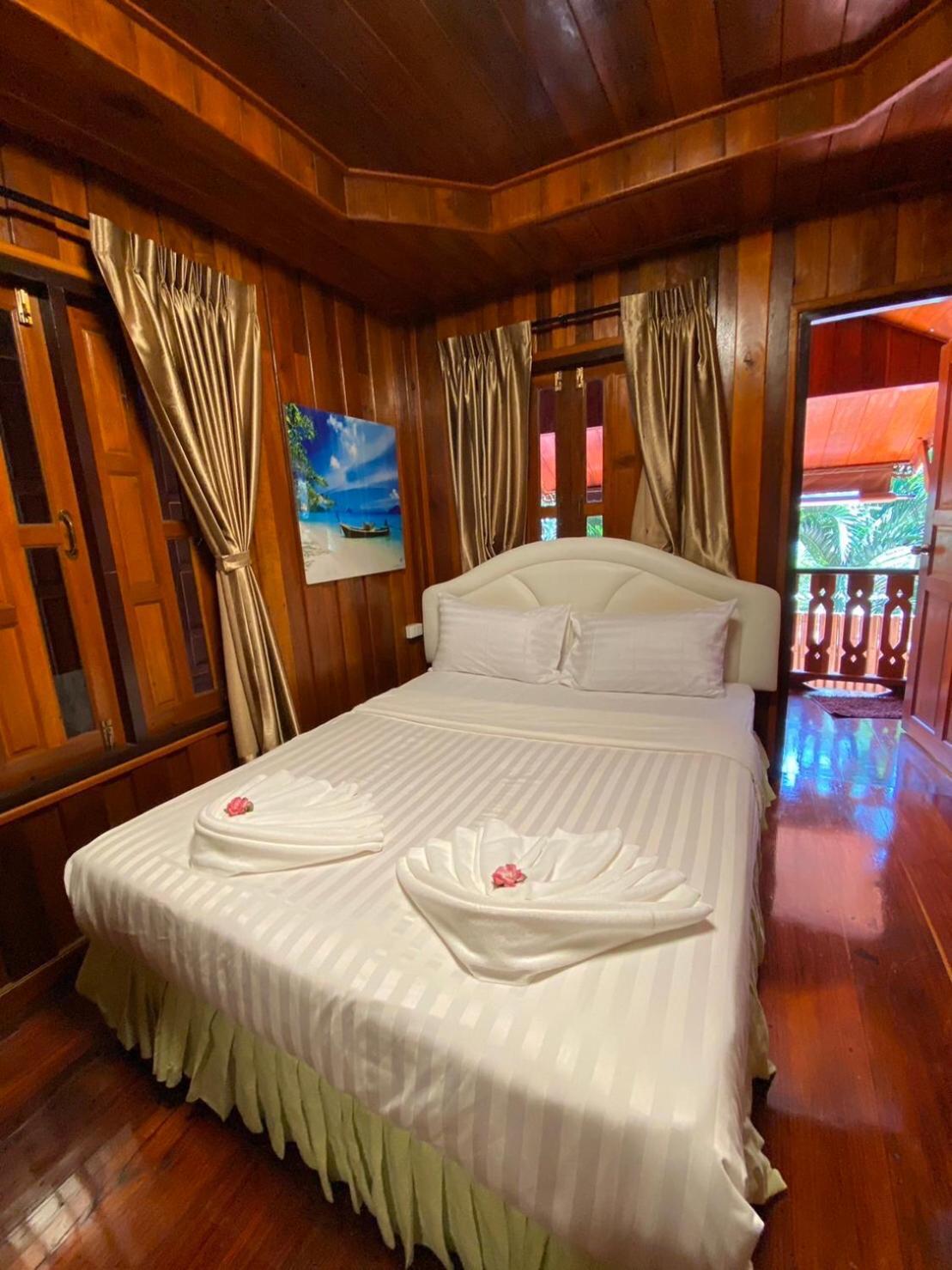 Ruan Mai Naiyang Beach Resort Nai Yang Beach Extérieur photo